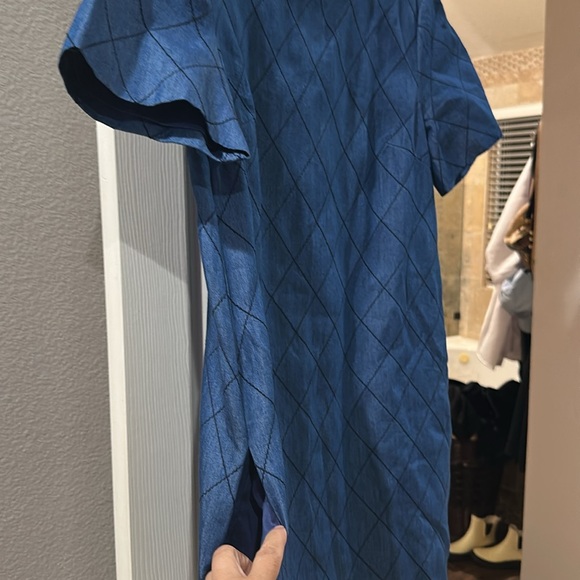 Elegant Blue Dress - Picture 3 of 3